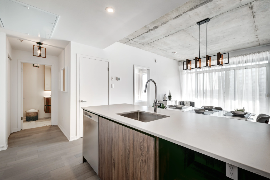 Grout Colour Can Change the Whole Tile Layout - 1