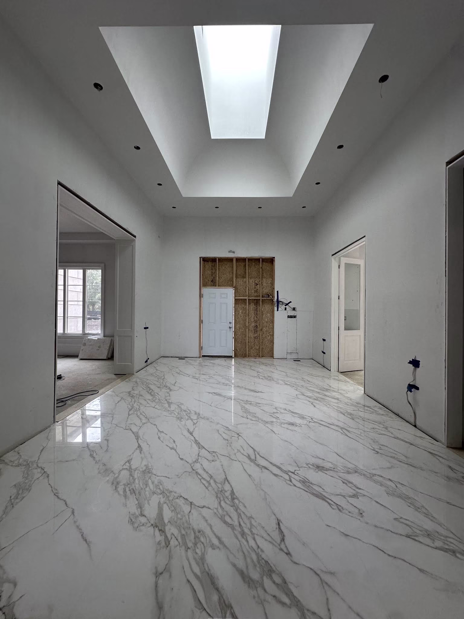 Large-Format Porcelain & Marble Tile Installation - 1